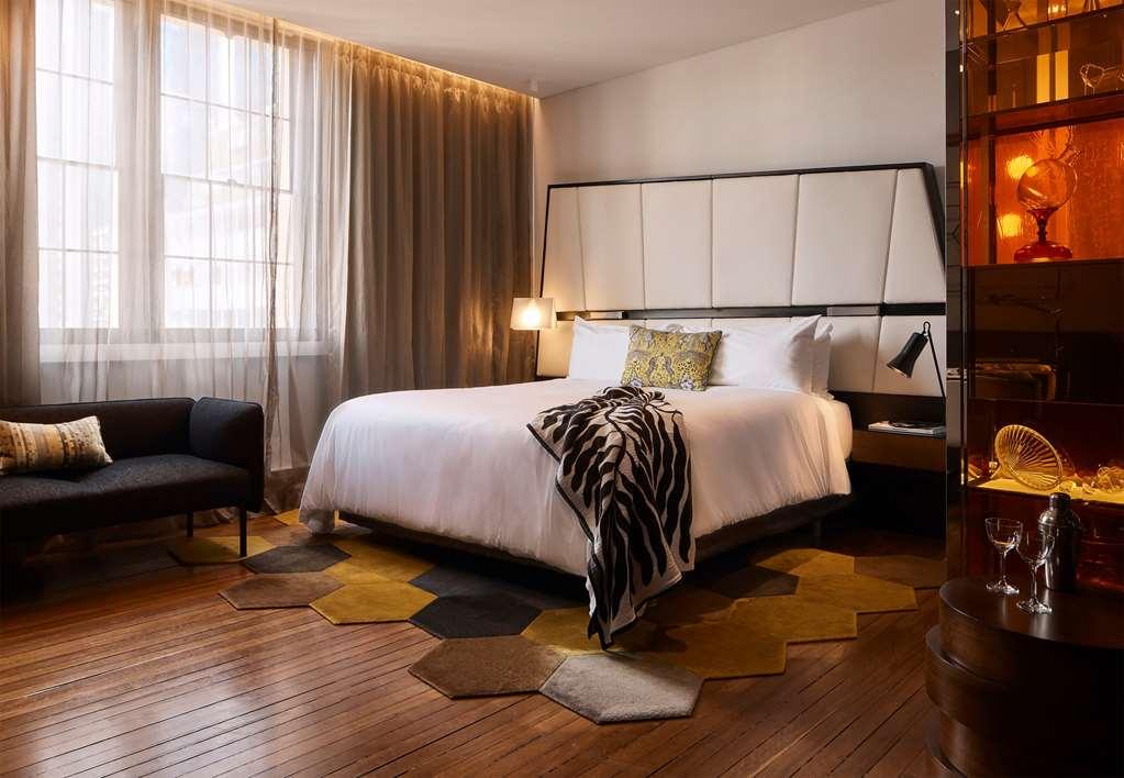 Hotel Qt Sydney Pokoj fotografie A bedroom at The Standard East Village